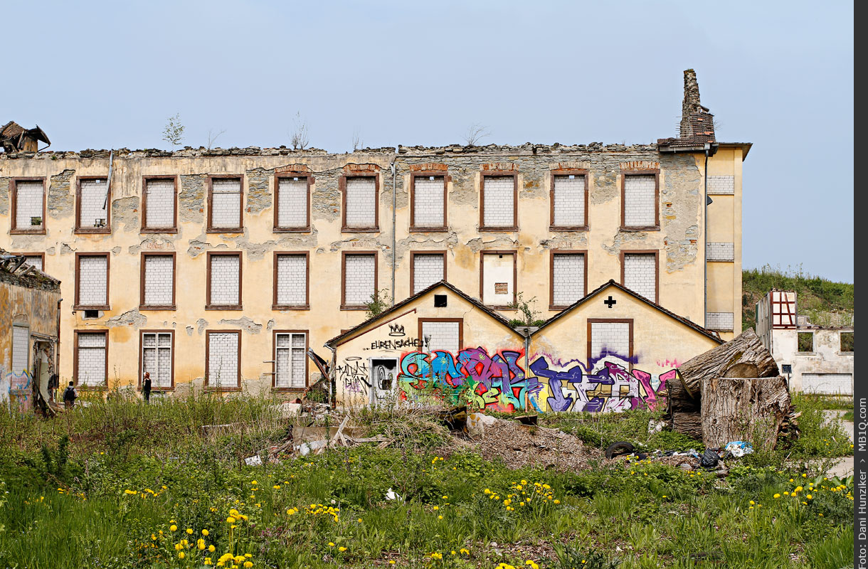 Zugemauerte Fenster, Spinnerei Jakobstal, Bülach